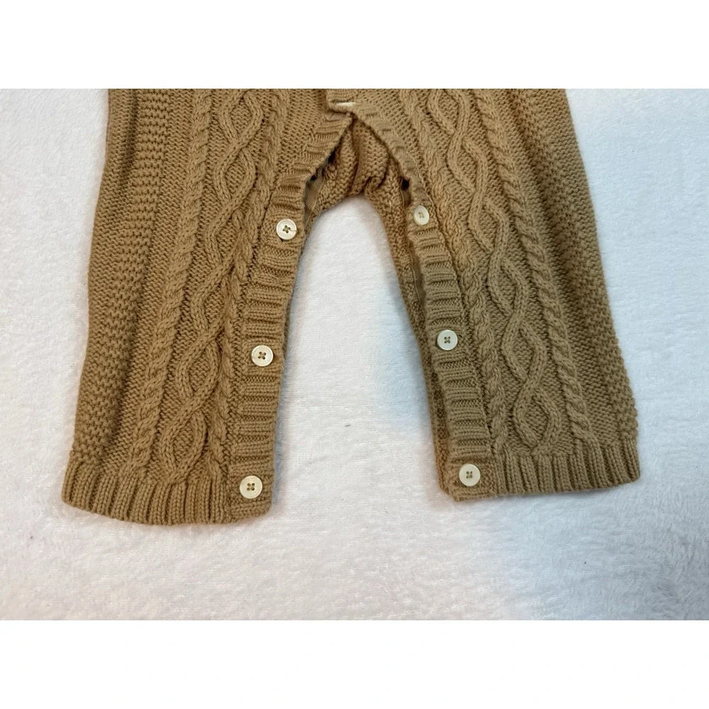 Baby Gap One Piece Cable Knit Sweater Button Closure Beige Newborn 6-12 Months‎